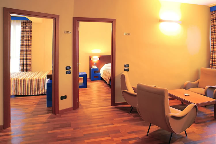 Hotel-Embassy-Boston-Milano-Marittima-Suite-Comfort