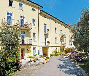 Residence Englovacanze sul Lago di Garda