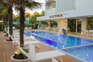 Hotel Vittoria Riccione offerte maggio in riviera